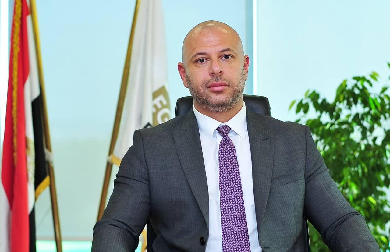 رئيس البورصة: تداولات أسهم شركات البترول أقل كثيرا من قيمتها